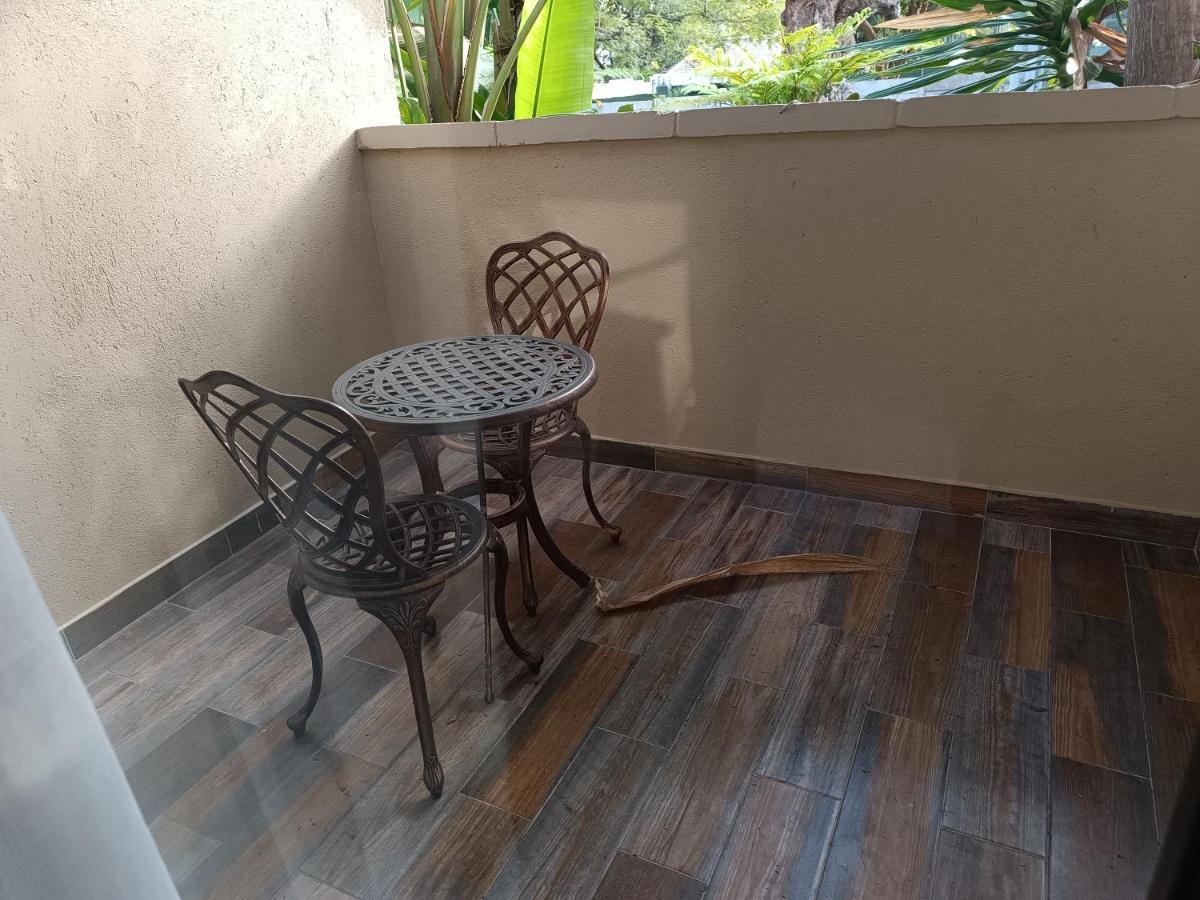 Jacaranda Otel Harare Dış mekan fotoğraf