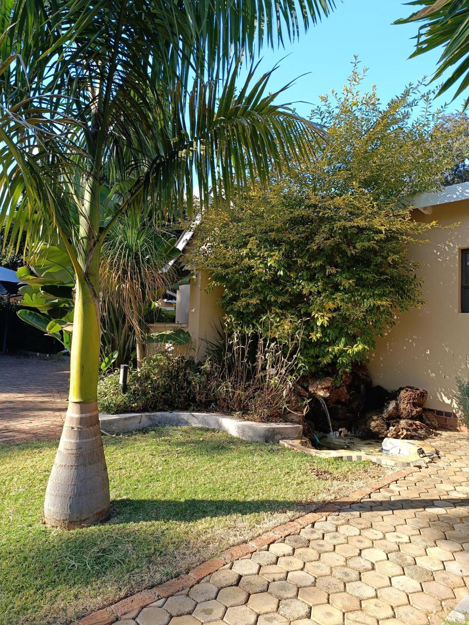 Jacaranda Otel Harare Dış mekan fotoğraf