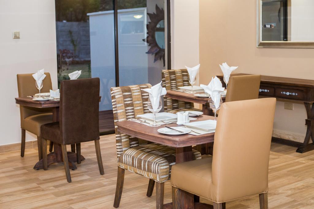 Jacaranda Otel Harare Dış mekan fotoğraf